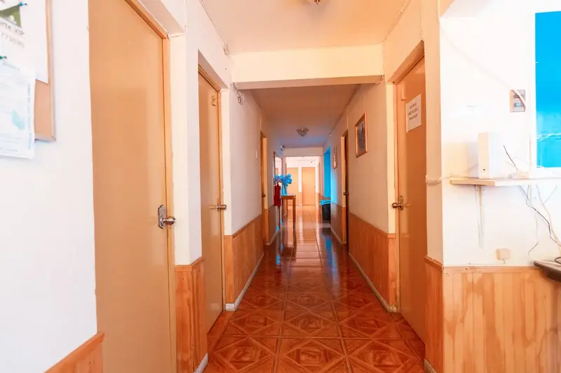 Pasillo interior — Hostal El Descanso, Antofagasta
